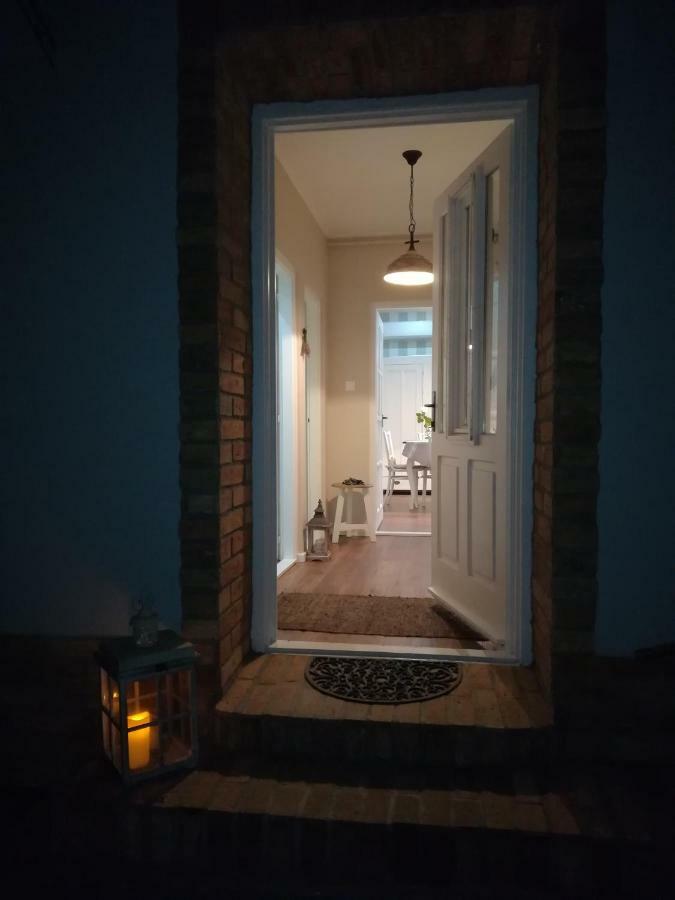 Feliz Apartman Гюла Екстериор снимка